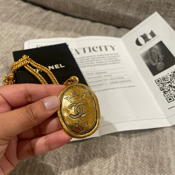 Vintage Chanel 24 KT Gold Plated Royal Crown CC Long Necklace - Picture 3 of 7